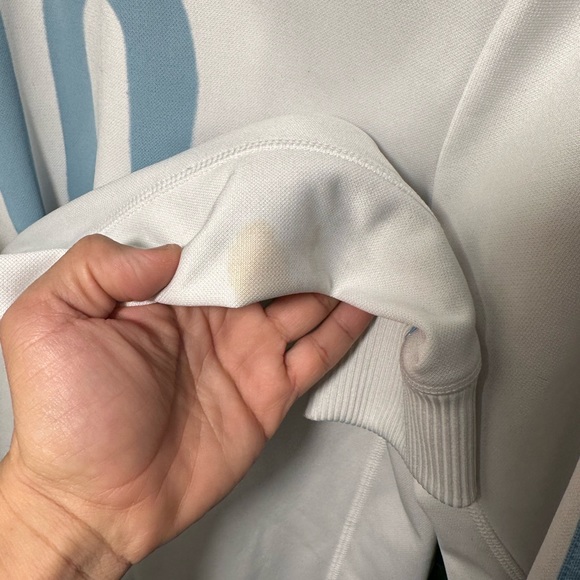 Adidas jacket - Picture 4 of 4